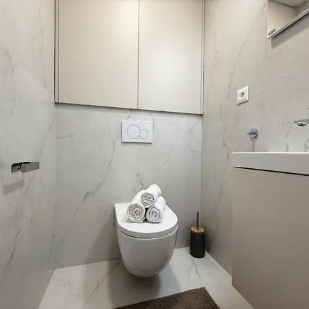 Luxapartment 101 Golf & Penati * Sajdikove Humence