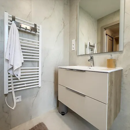 Luxapartment 101 Golf & Penati * Sajdikove Humence